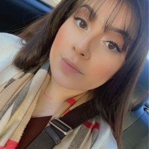 Meet your Posher, Corinne